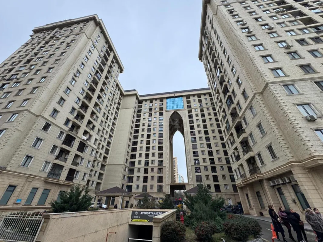 Satılır 3 otaqlı mənzil 103 m²