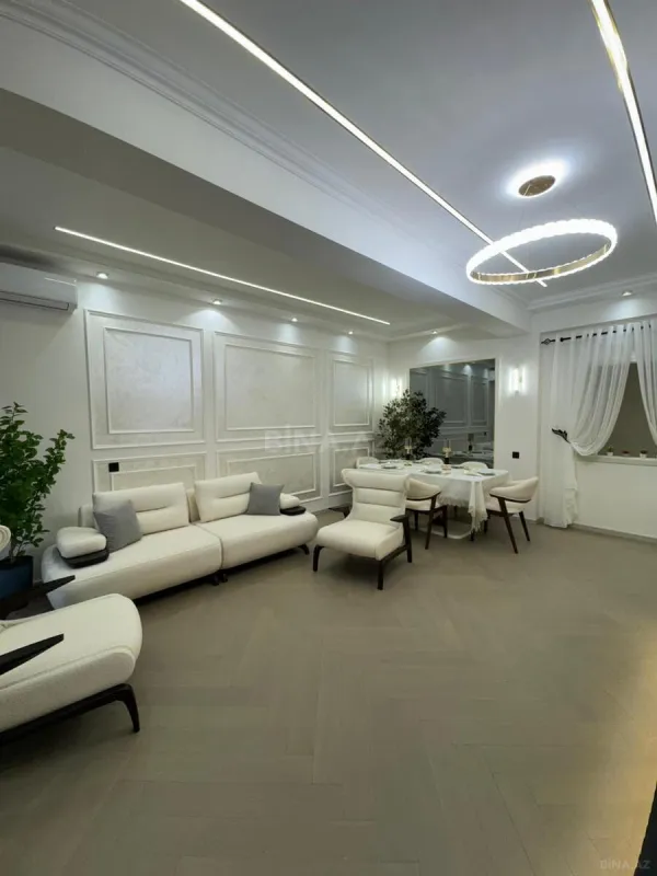 Satılır 3 otaqlı mənzil 103 m²