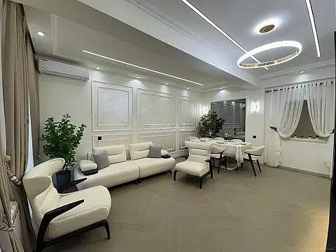Satılır 3 otaqlı mənzil 103 m²