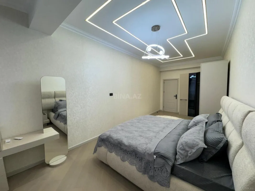Satılır 3 otaqlı mənzil 103 m²