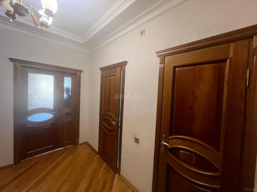 Satılır 3 otaqlı mənzil 124 m²