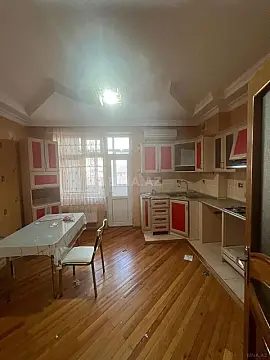 Satılır 3 otaqlı mənzil 124 m²