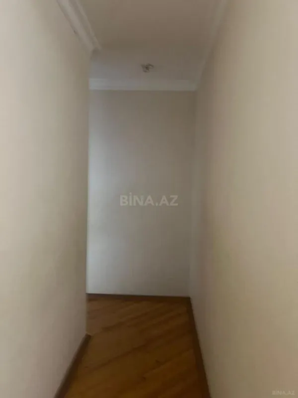 Satılır 3 otaqlı mənzil 124 m²