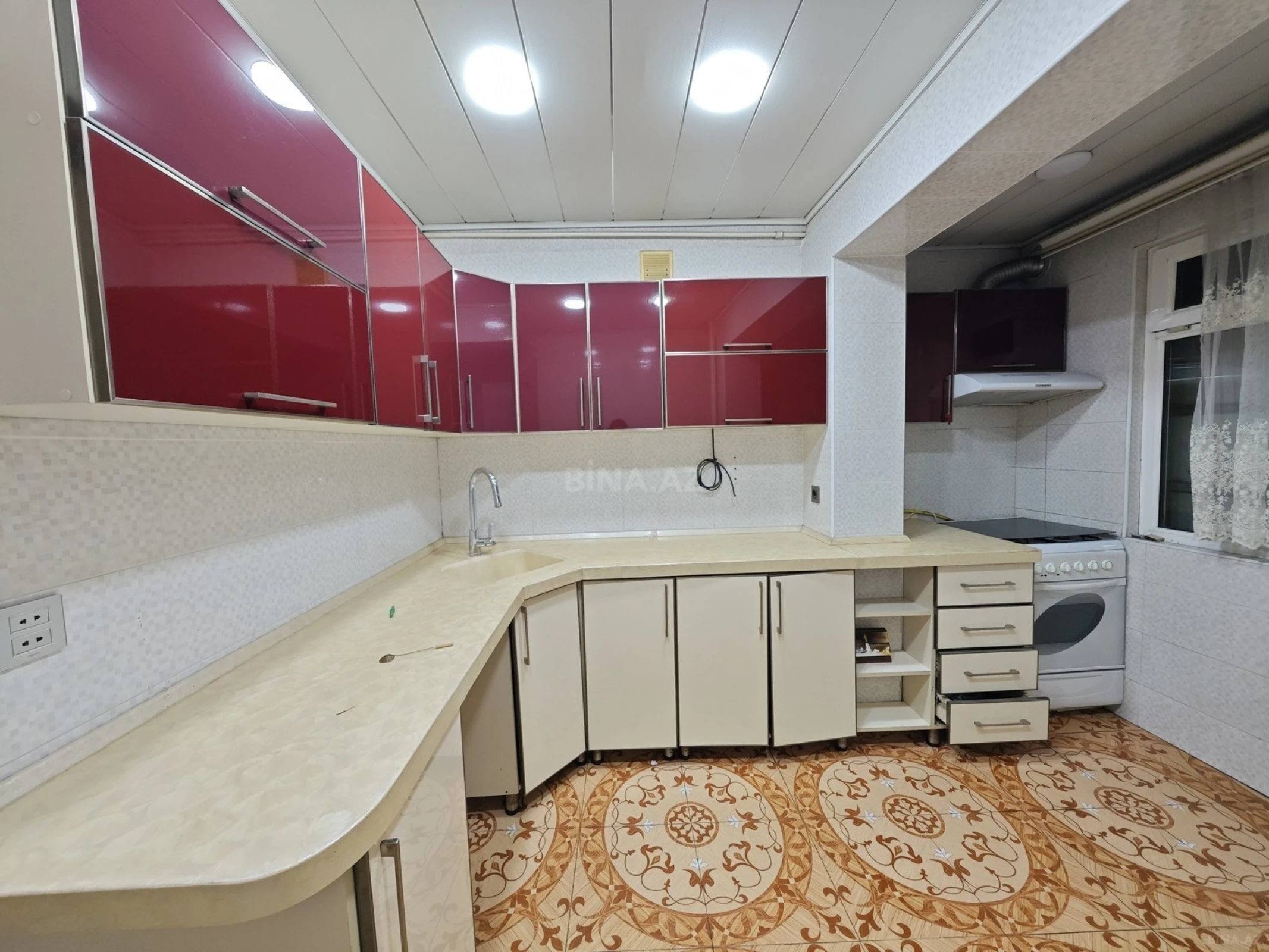 Satılır 3 otaqlı mənzil 80 m²