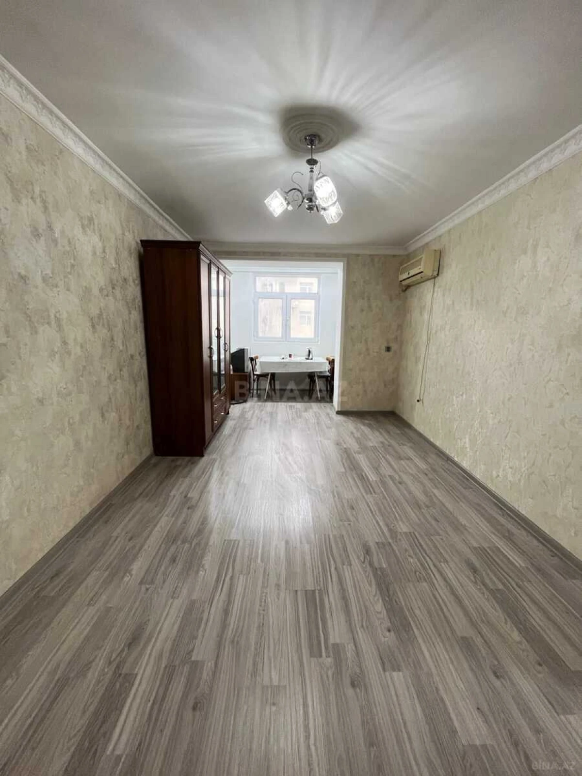 Satılır 1 otaqlı mənzil 37 m²