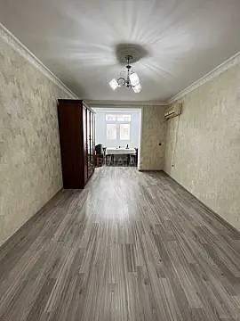 Satılır 1 otaqlı mənzil 37 m²