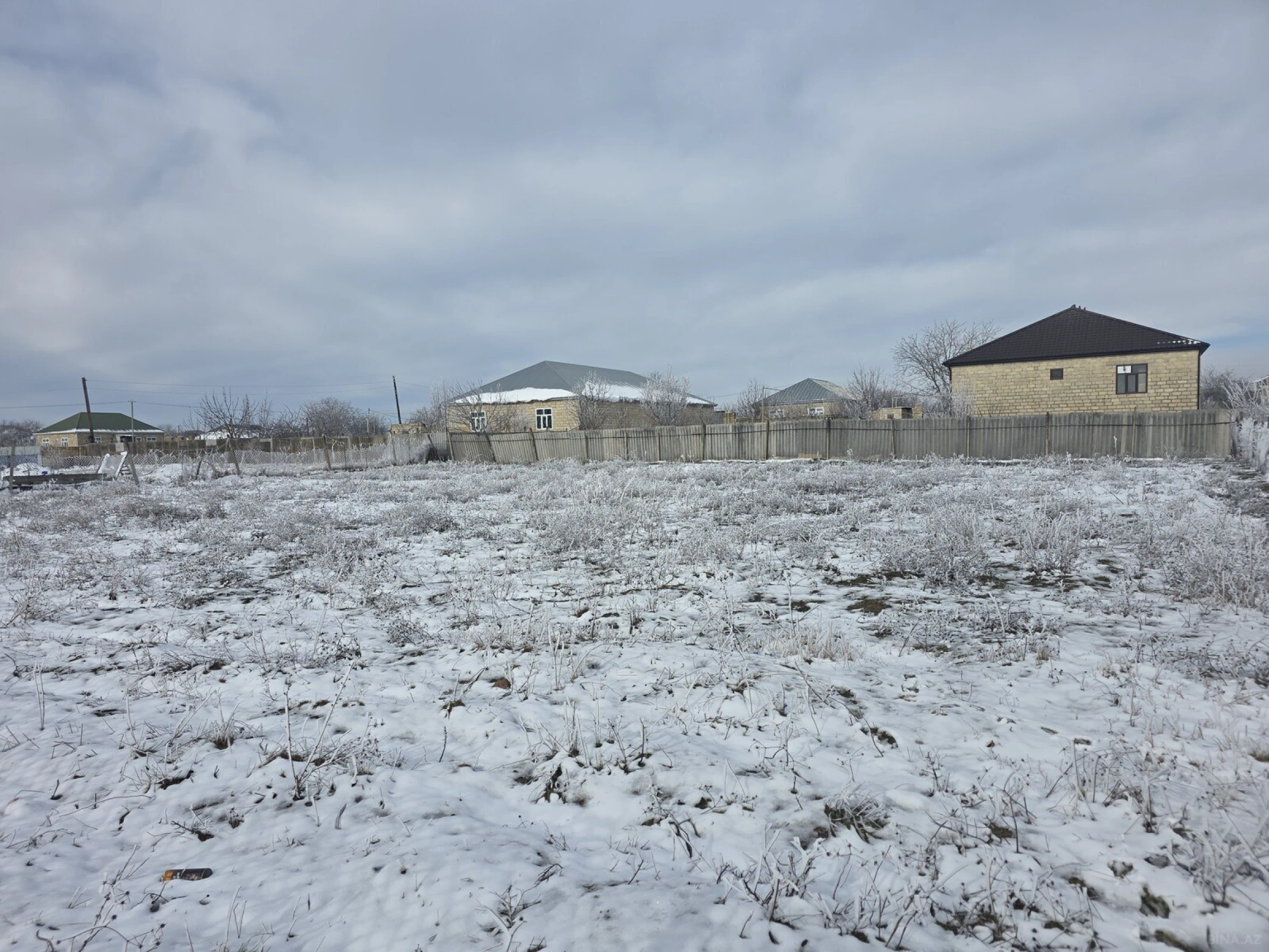 Satılır torpaq sahəsi 12 m²