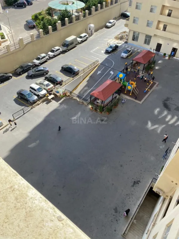 Satılır 3 otaqlı mənzil 110 m²