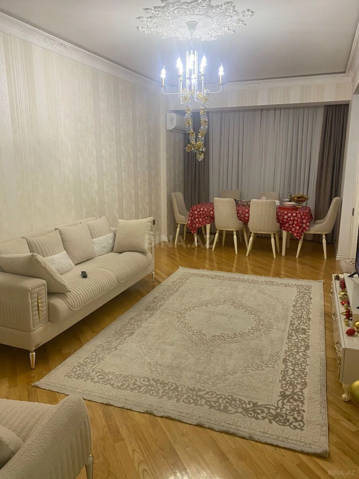Satılır 3 otaqlı mənzil 110 m²