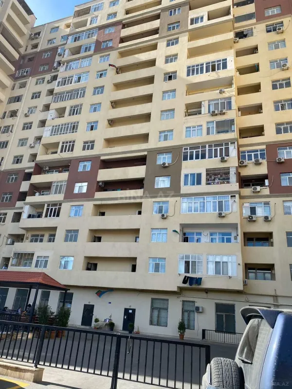 Satılır 3 otaqlı mənzil 110 m²