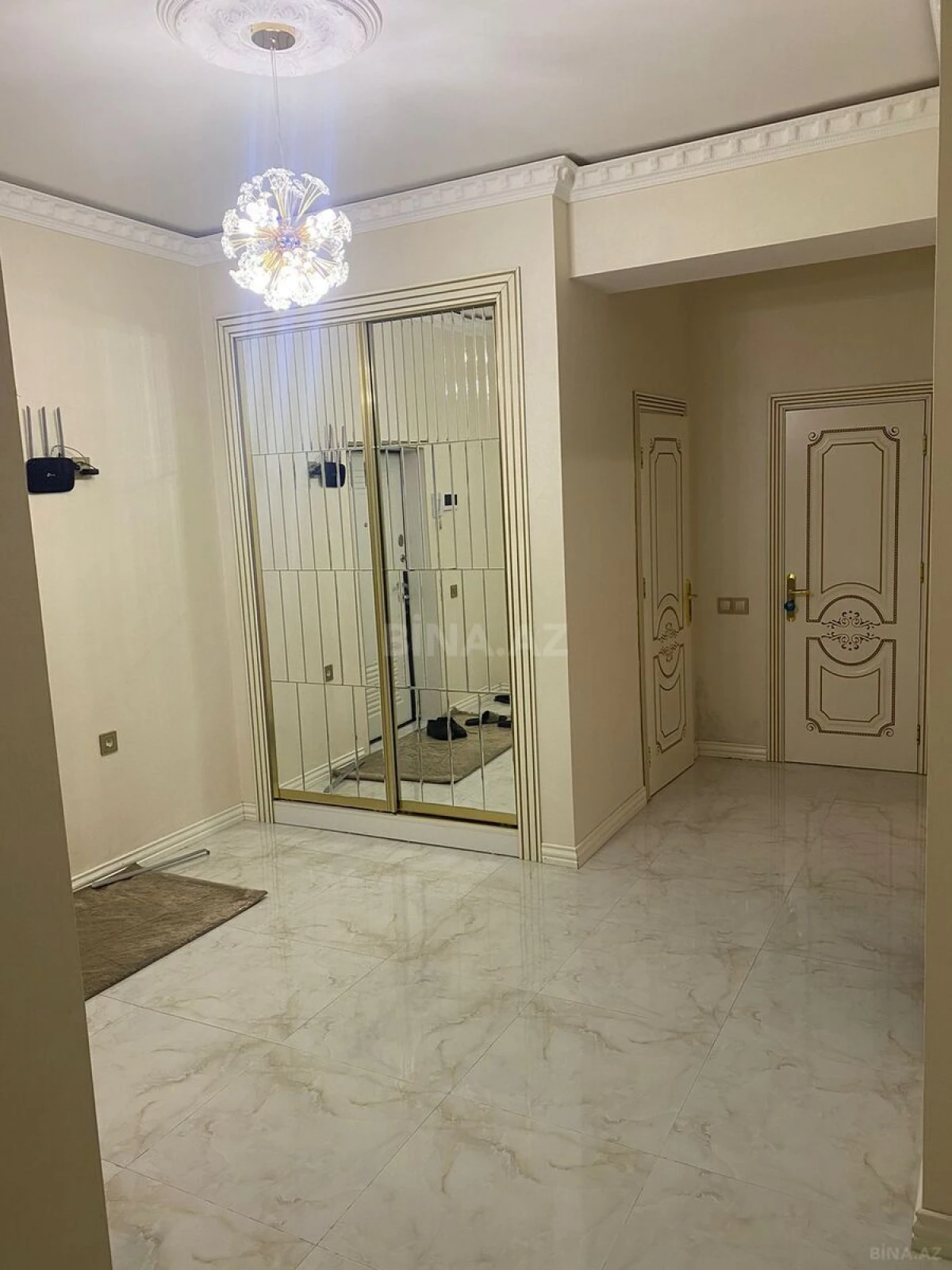 Satılır 3 otaqlı mənzil 110 m²