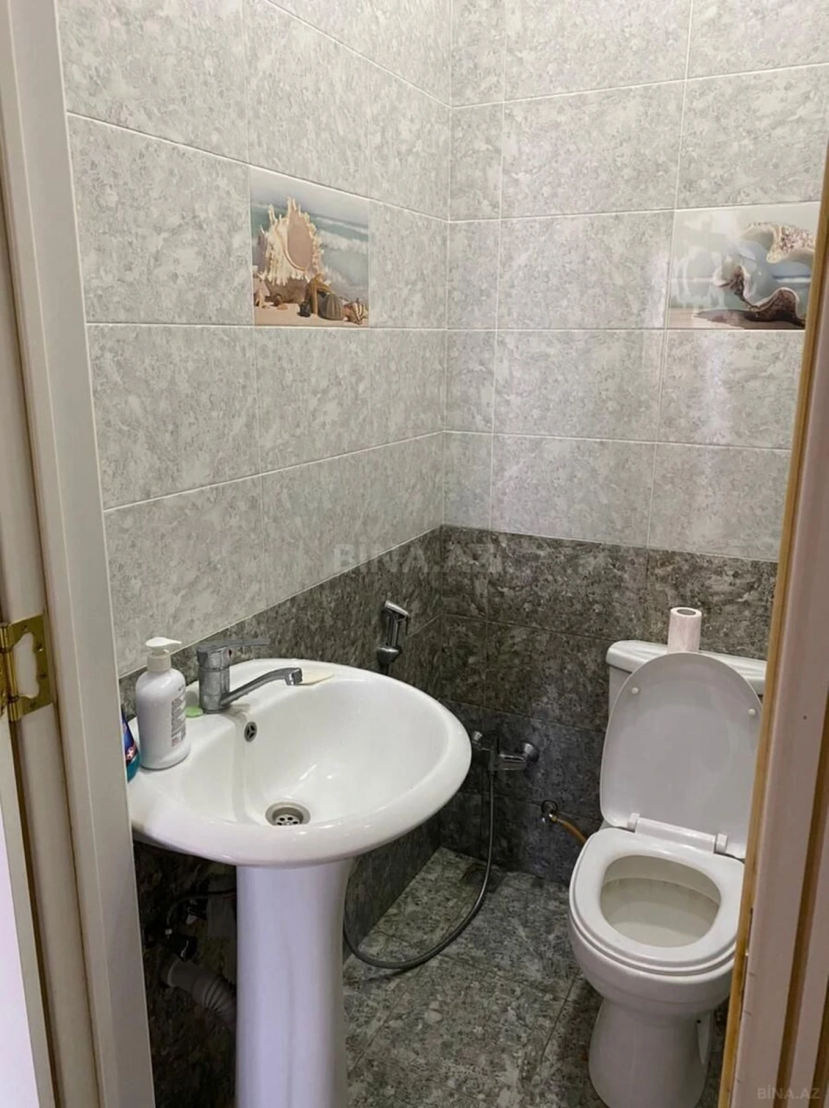 Satılır 3 otaqlı mənzil 110 m²