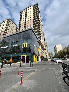 Satılır 2 otaqlı mənzil 90.7 m²