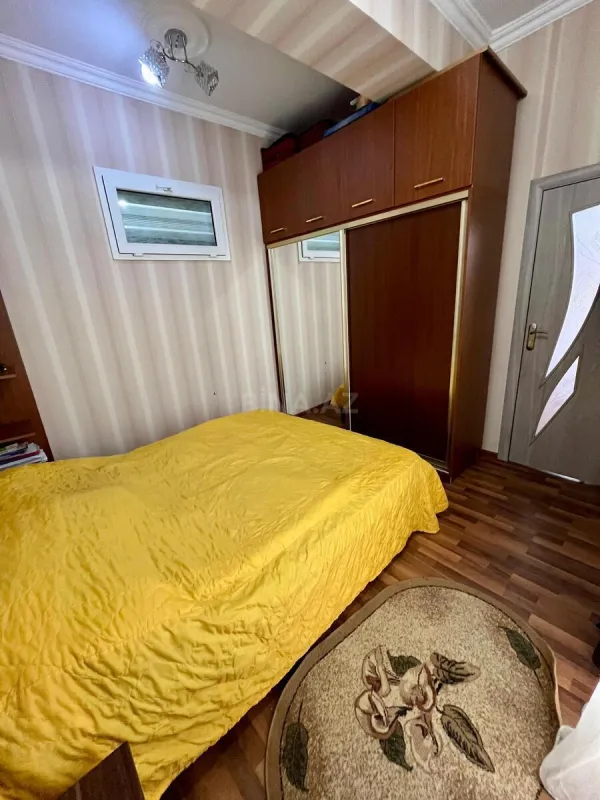 Satılır 2 otaqlı mənzil 90.7 m²