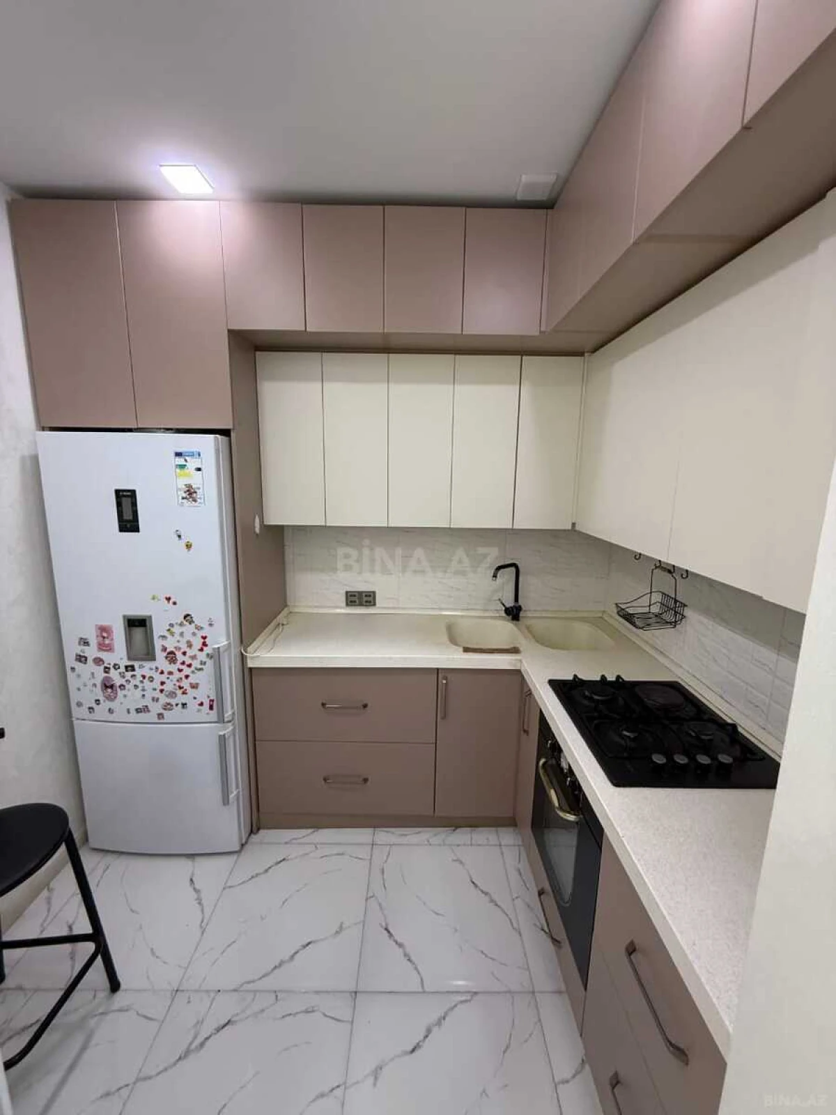 Satılır 2 otaqlı mənzil 65 m²