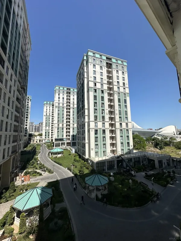 Satılır 2 otaqlı mənzil 92.4 m²