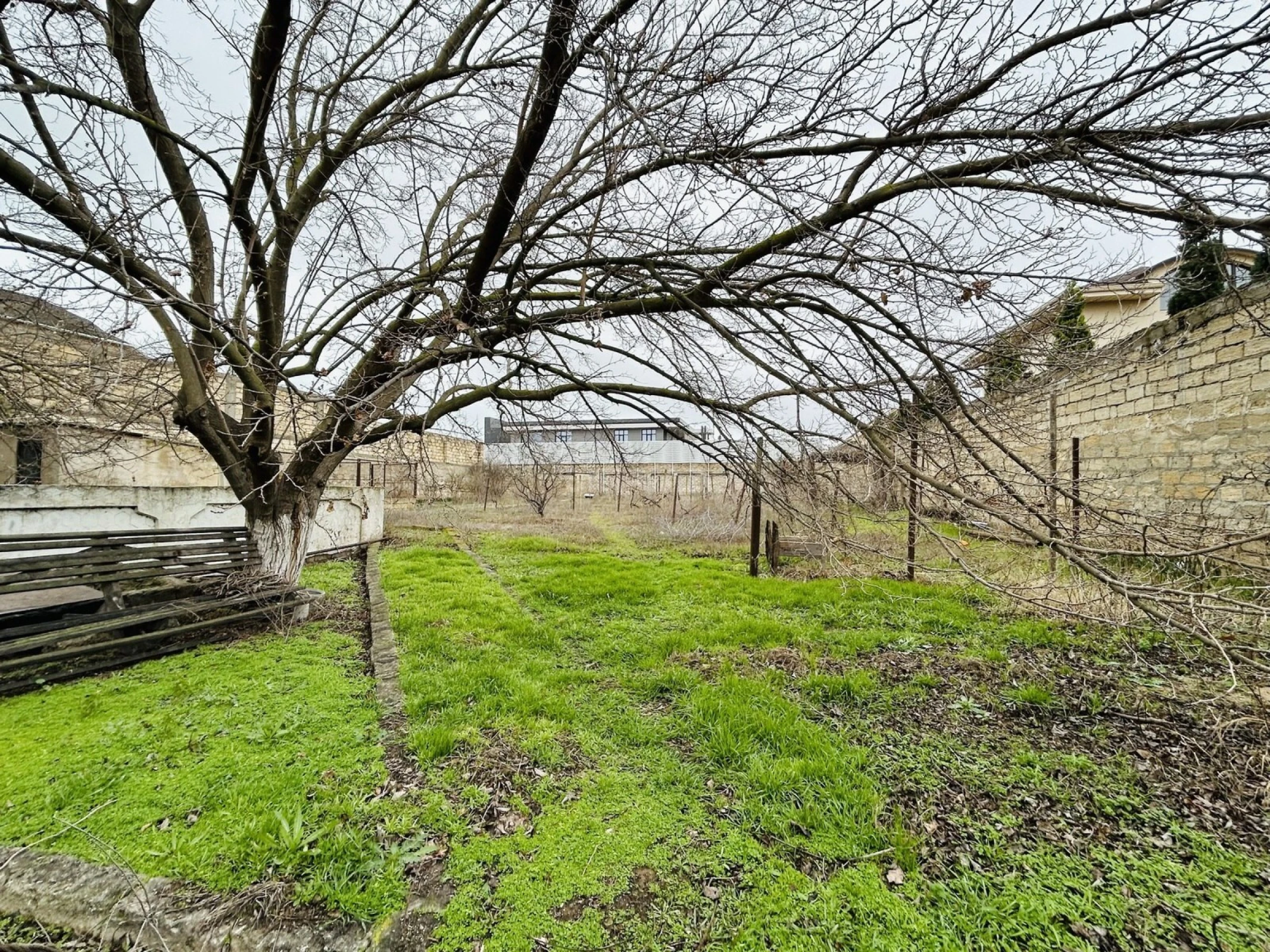 Satılır torpaq sahəsi 24 m²