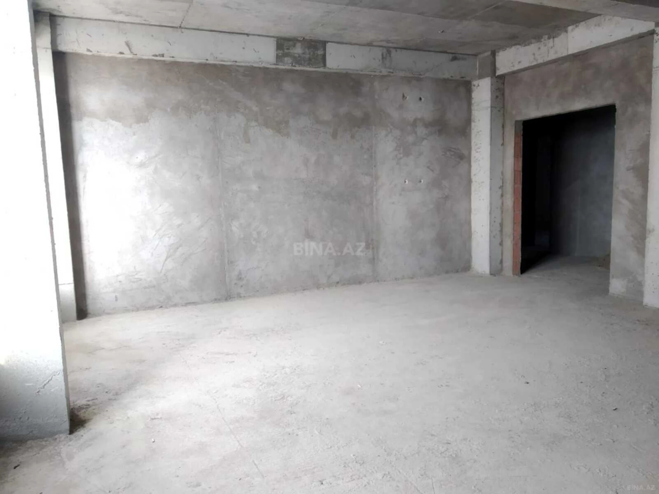 Satılır 3 otaqlı mənzil 145 m²