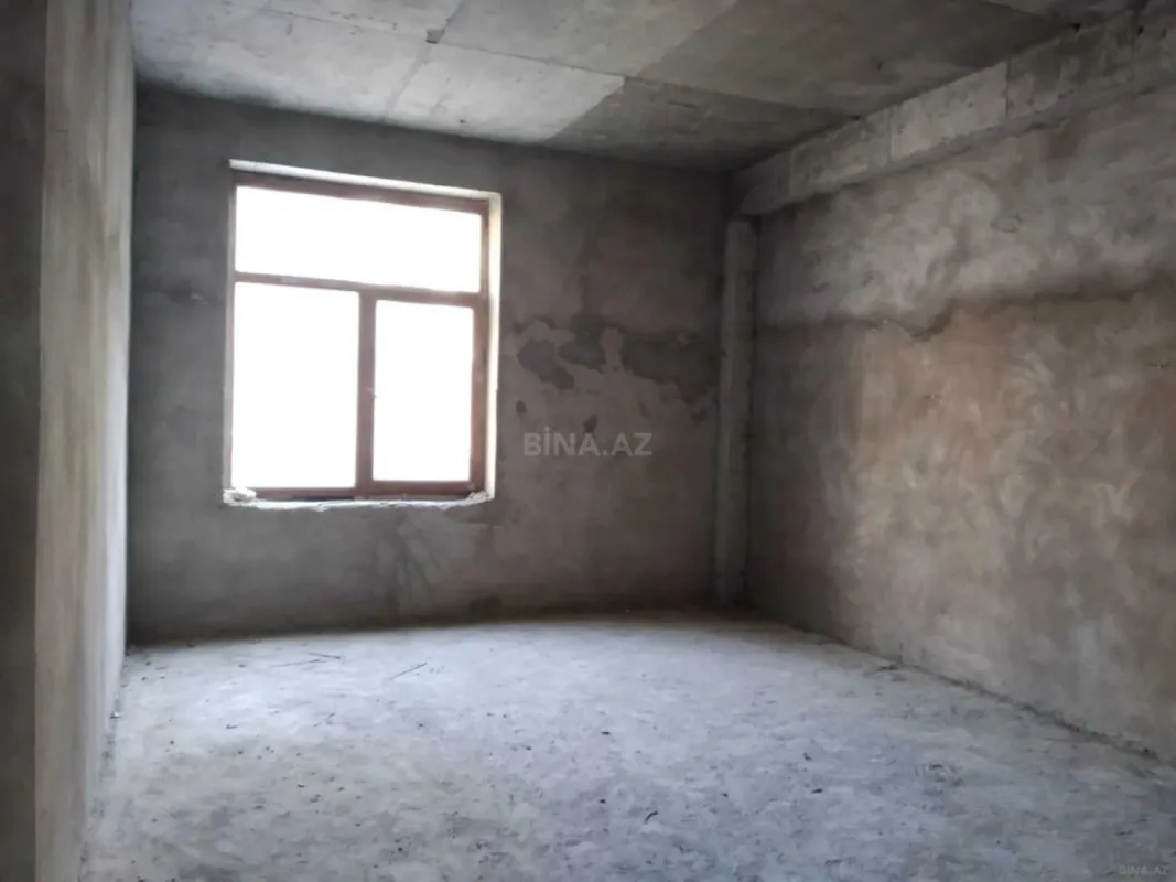 Satılır 3 otaqlı mənzil 145 m²