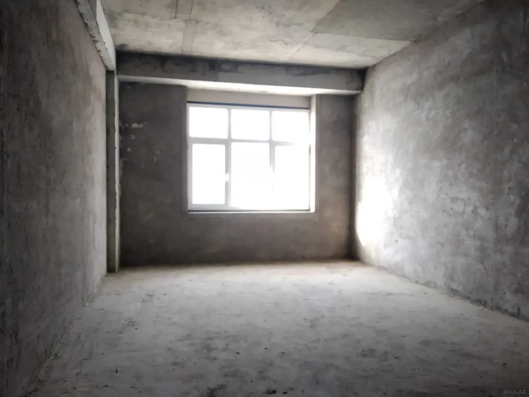 Satılır 3 otaqlı mənzil 145 m²