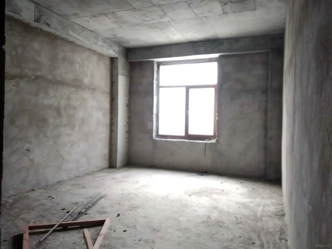 Satılır 3 otaqlı mənzil 145 m²