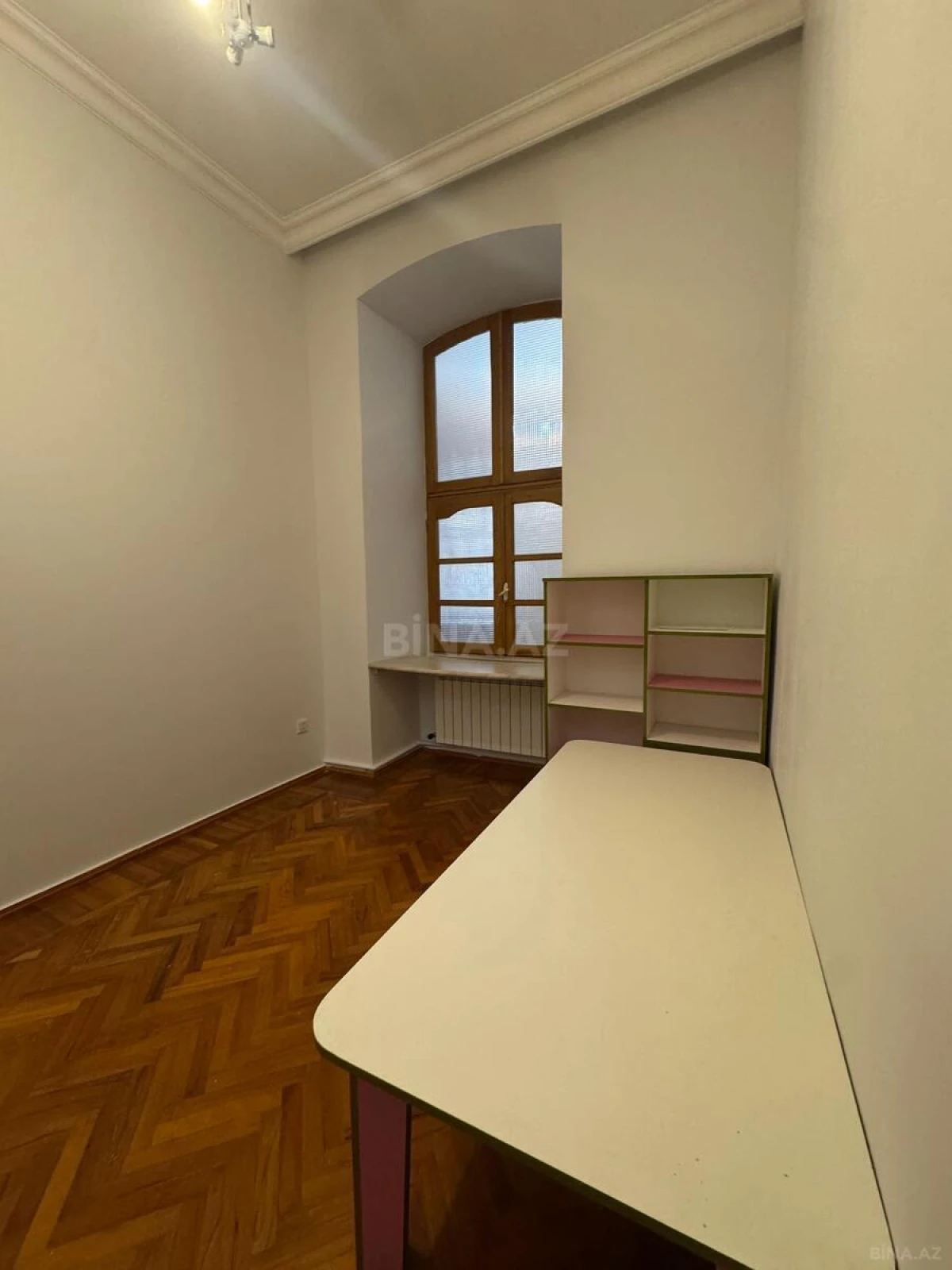 Kirayə verilir 4 otaqlı ofis 110 m²