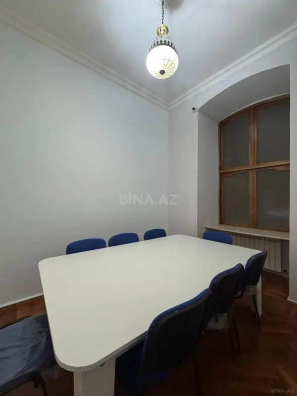 Kirayə verilir 4 otaqlı ofis 110 m²