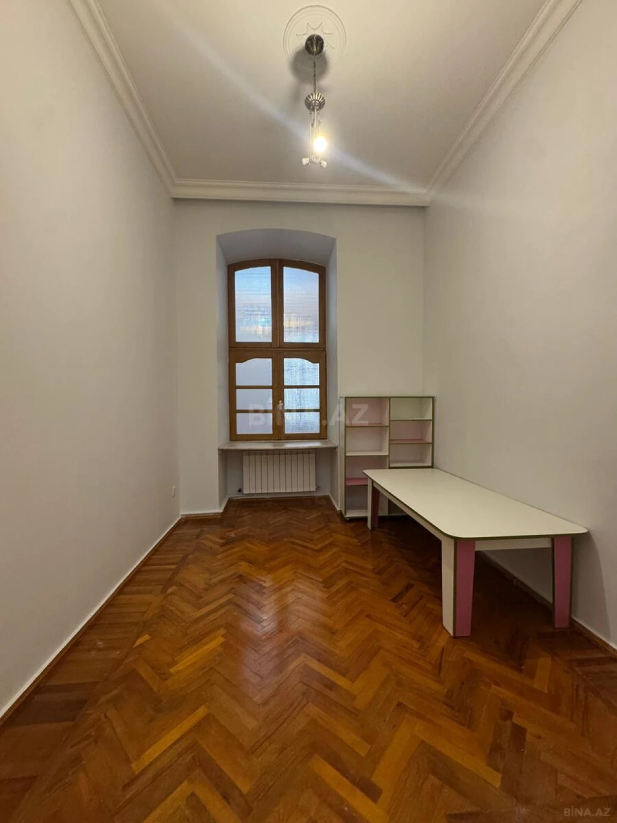 Kirayə verilir 4 otaqlı ofis 110 m²