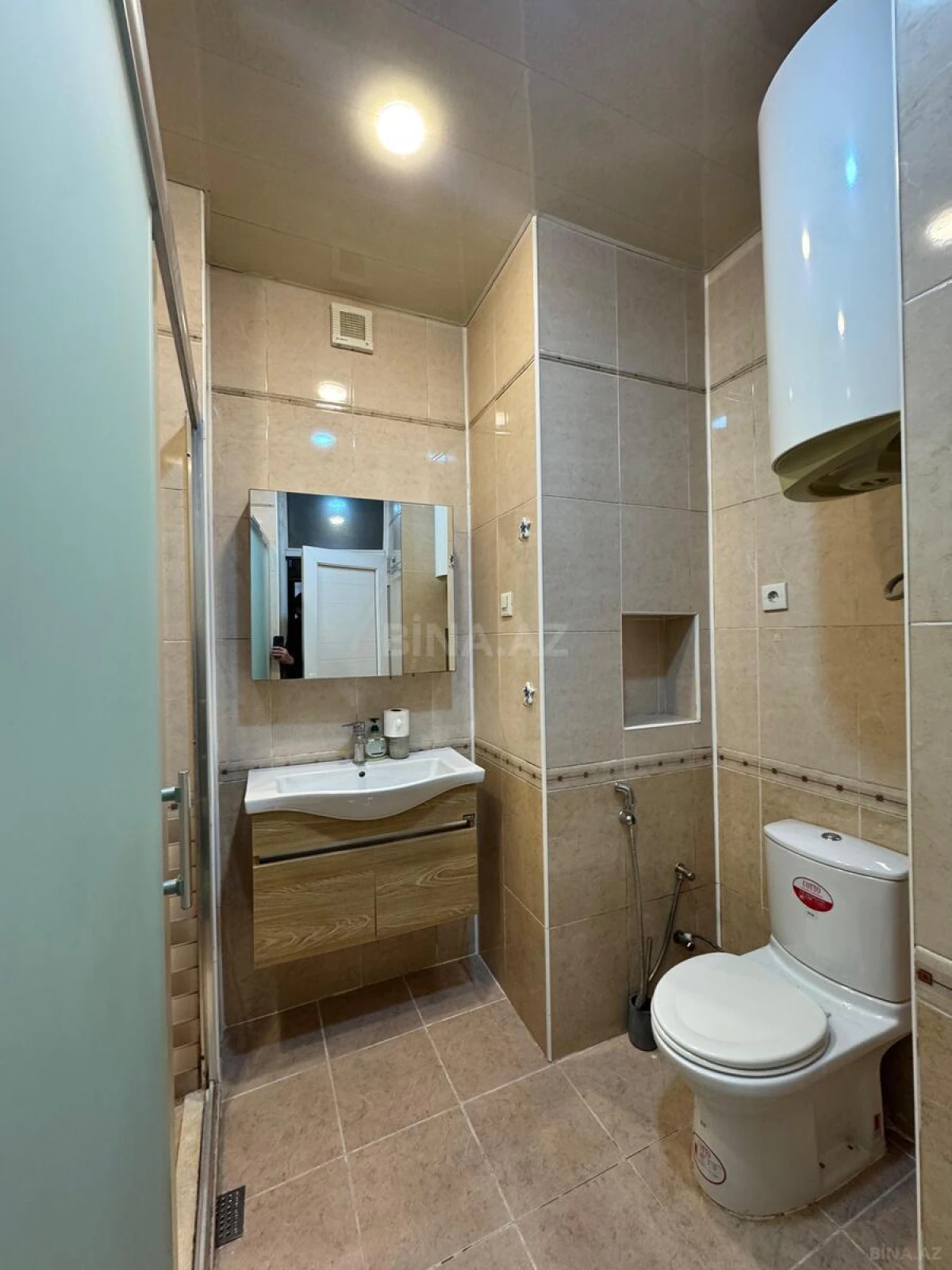 Kirayə verilir 4 otaqlı ofis 110 m²