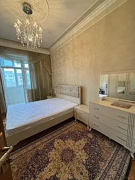 Kirayə verilir 2 otaqlı mənzil 75 m²
