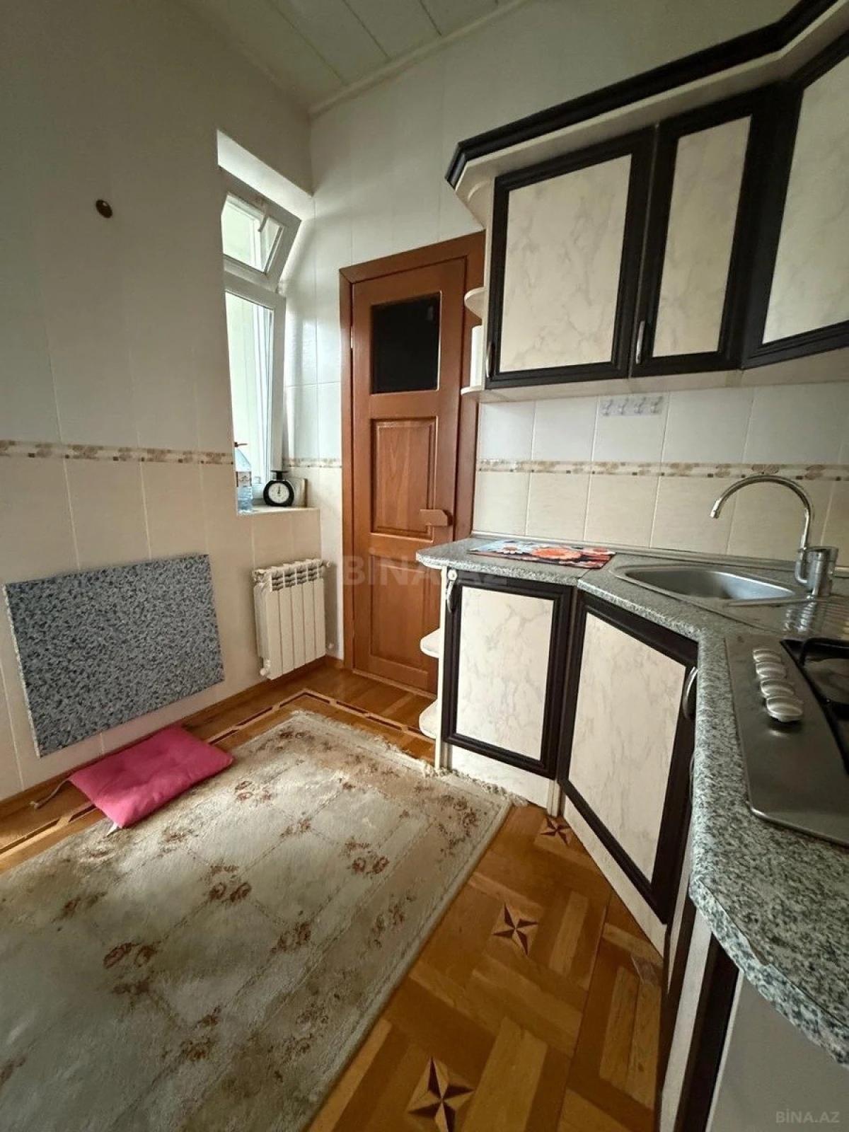 Kirayə verilir 2 otaqlı mənzil 75 m²