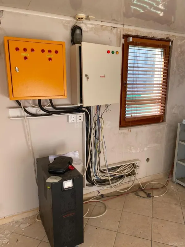 Satılır obyekt 550 m²