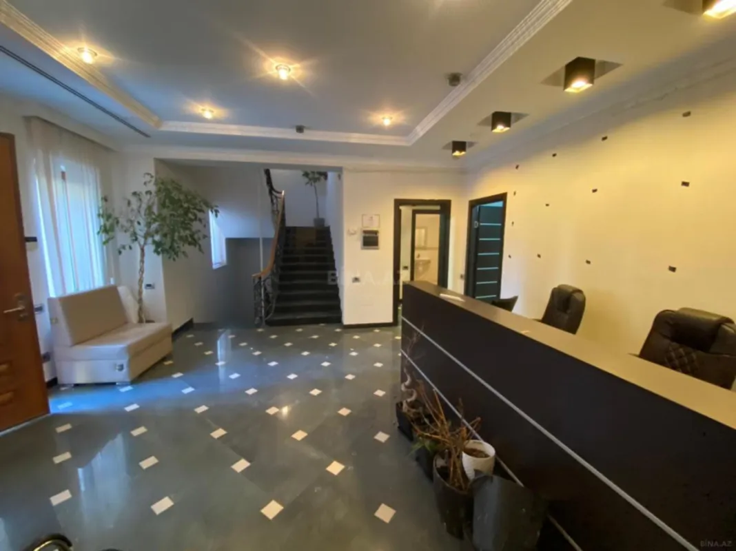 Satılır obyekt 550 m²