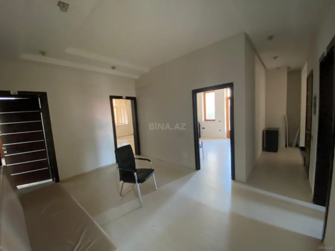 Satılır obyekt 550 m²