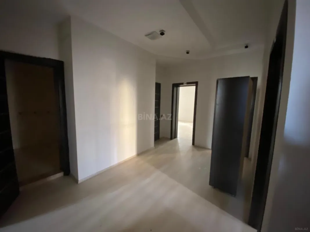 Satılır obyekt 550 m²