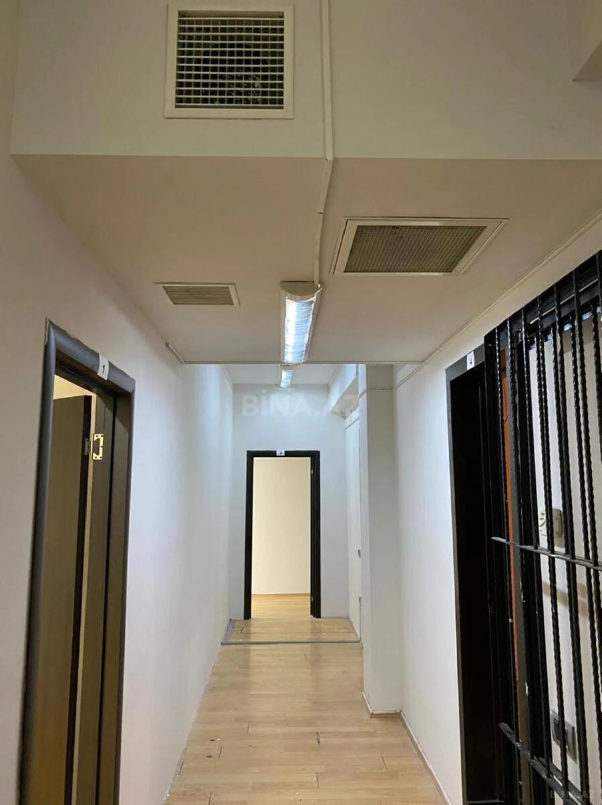 Satılır obyekt 550 m²