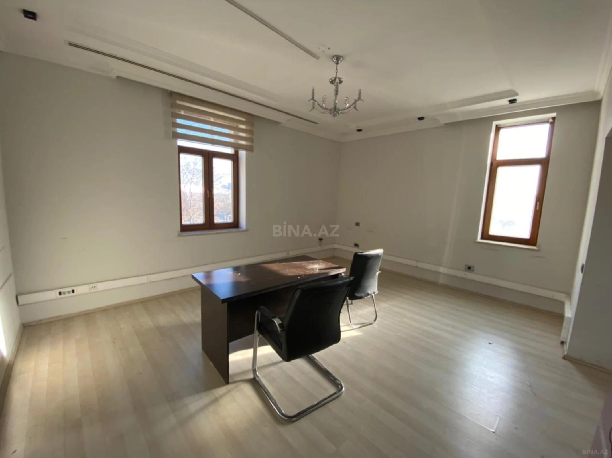 Satılır obyekt 550 m²