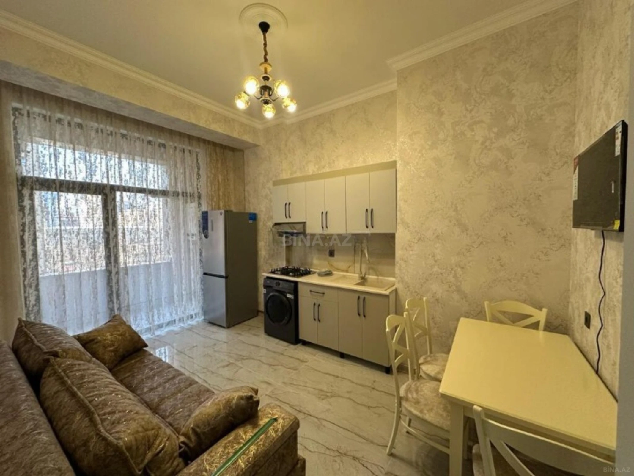 Kirayə verilir 2 otaqlı mənzil 65 m²