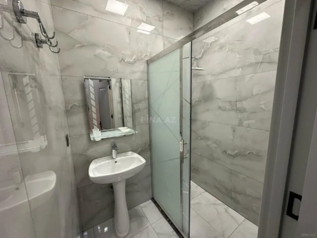 Kirayə verilir 2 otaqlı mənzil 65 m²