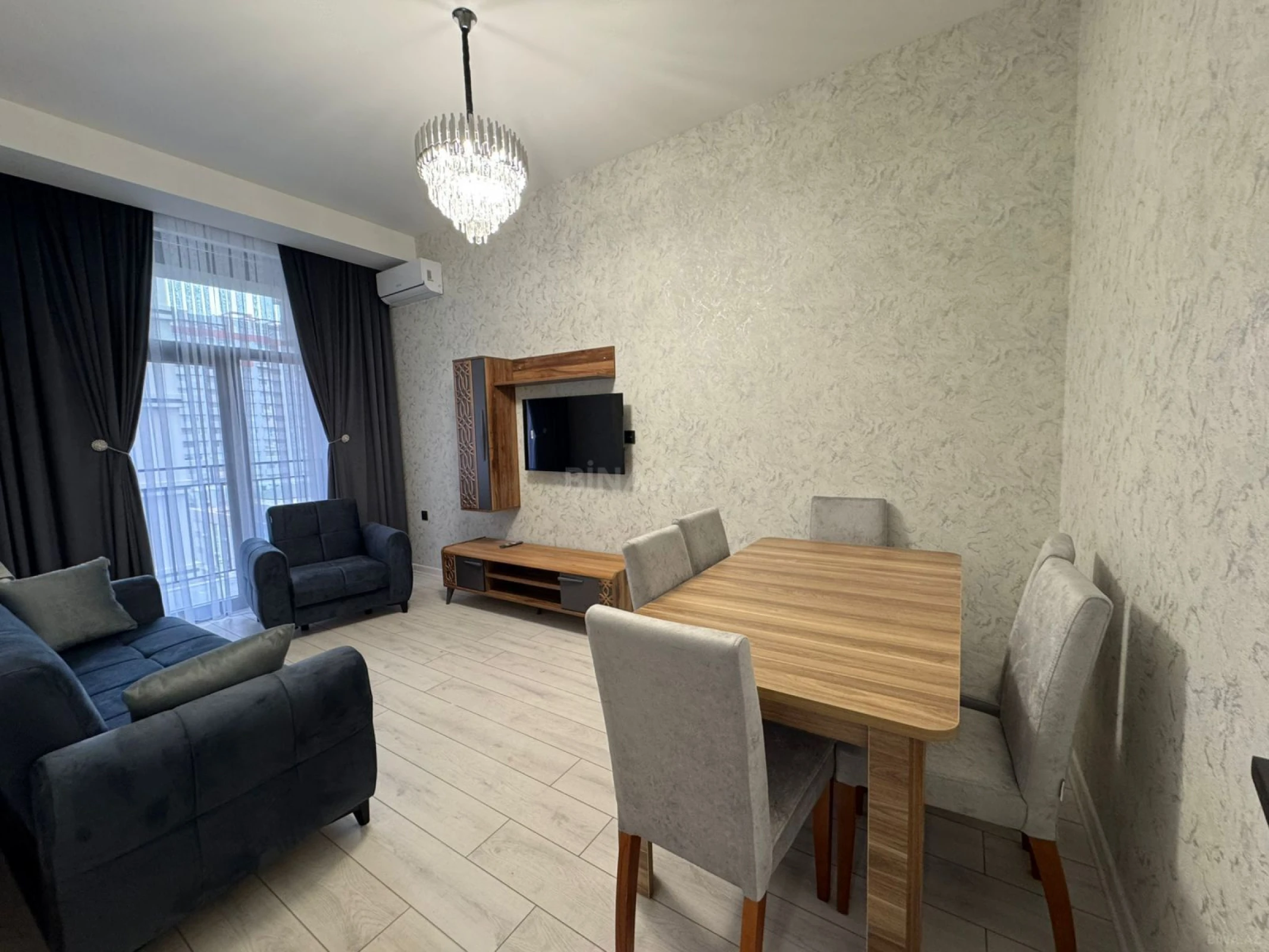 Kirayə verilir 2 otaqlı mənzil 60 m²