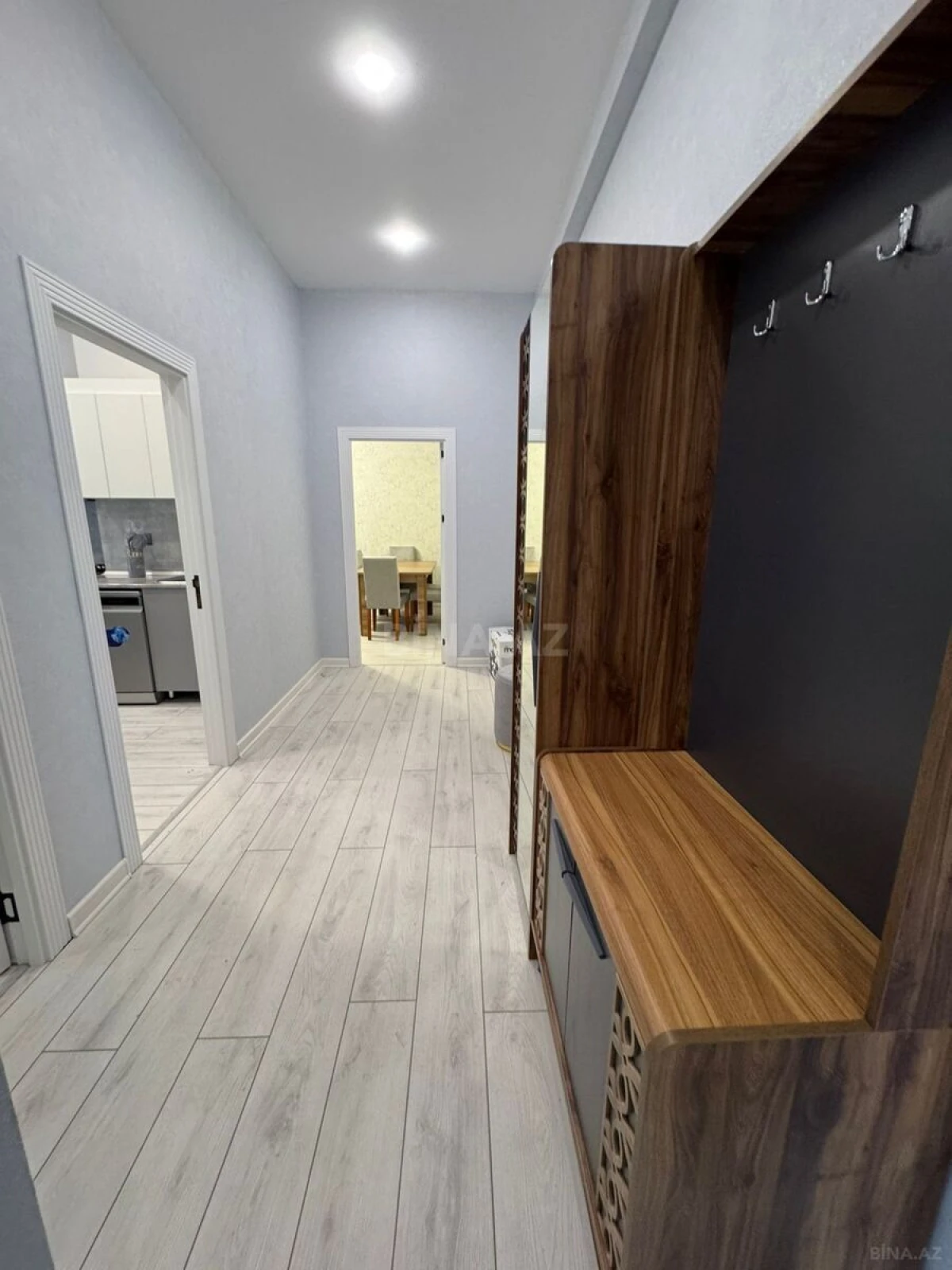 Kirayə verilir 2 otaqlı mənzil 60 m²