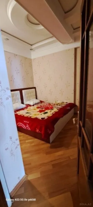 Kirayə verilir 2 otaqlı mənzil 75 m²