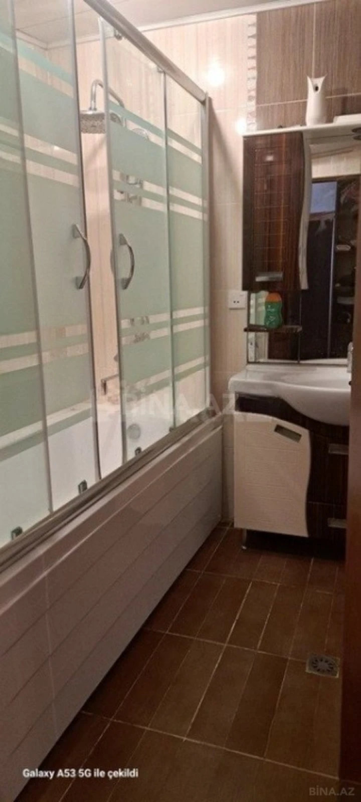 Kirayə verilir 2 otaqlı mənzil 75 m²