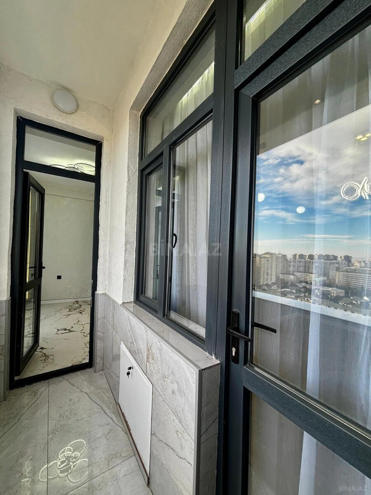 Satılır 3 otaqlı mənzil 151.7 m²