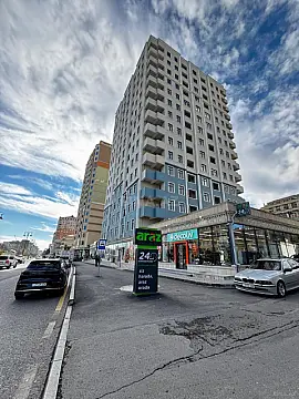 Satılır 3 otaqlı mənzil 151.7 m²