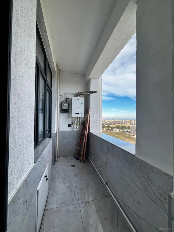 Satılır 3 otaqlı mənzil 151.7 m²