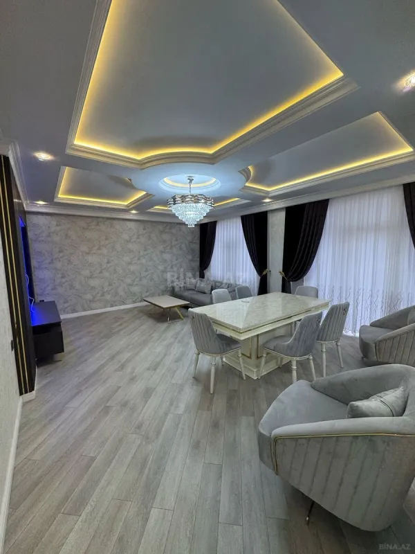 Kirayə verilir 4 otaqlı mənzil 180 m²