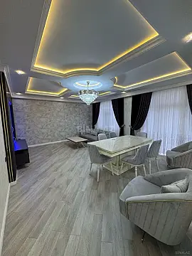 Kirayə verilir 4 otaqlı mənzil 180 m² — Bakı, Nizami 4 otaq 180.00 m²