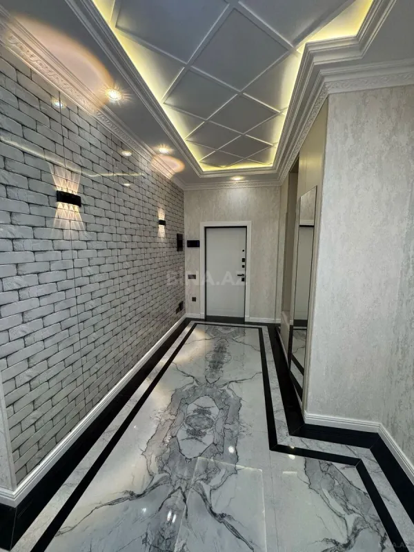 Kirayə verilir 4 otaqlı mənzil 180 m²