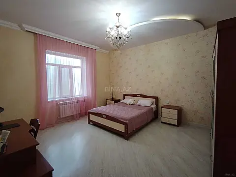 Satılır 5 otaqlı həyət evi 215 m²